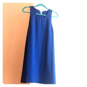 Sleeveless blue dress